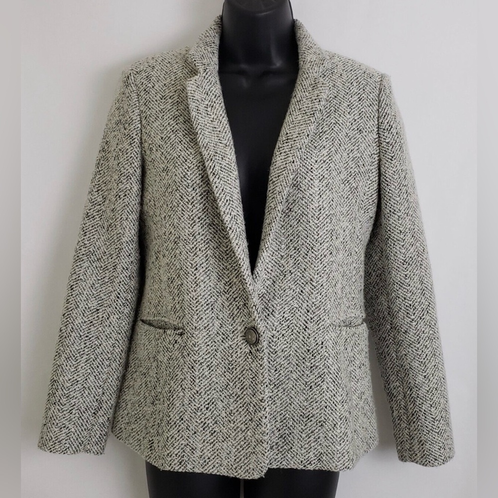 Banana Republic Classic Gray Blazer